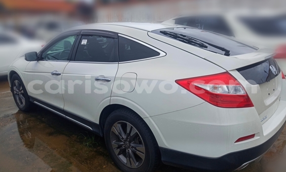 Acheter Occasion Voiture Honda Crosstour Blanc à Cotonou, Benin Acheter Occasion Voiture Honda Crosstour Blanc à Cotonou, Benin