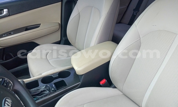 Ra Àlòkù Kia Optima Black Ọkọ̀ in Cotonou ni Benin Ra Àlòkù Kia Optima Black Ọkọ̀ in Cotonou ni Benin