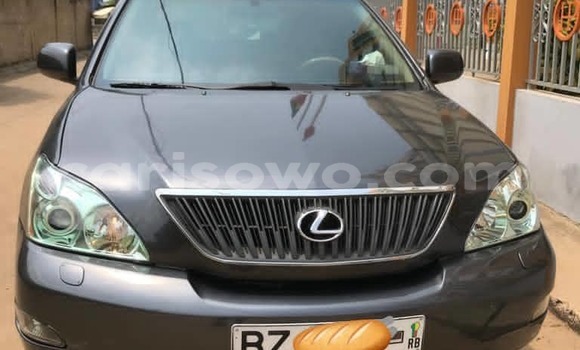 Ra Àlòkù Lexus RX 330 Black Ọkọ̀ in Abomey Calavi ni Benin