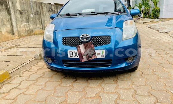 Acheter Occasion Voiture Toyota Yaris Bleu à Porto Novo, Benin