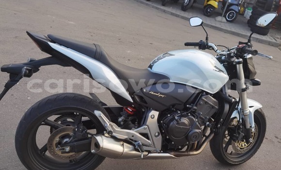 Buy Used Honda Crossrunner White Bike in Cotonou in Benign Buy Used Honda Crossrunner White Bike in Cotonou in Benign