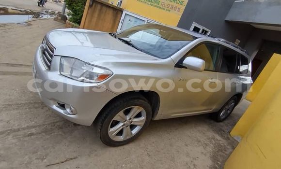 Acheter Occasion Voiture Toyota Highlander Gris à Abomey Calavi, Benin