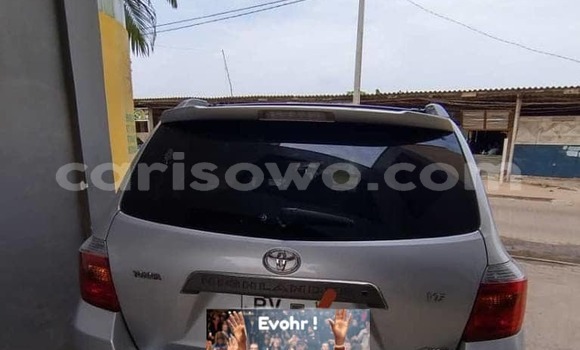 Acheter Occasion Voiture Toyota Highlander Gris à Abomey Calavi, Benin Acheter Occasion Voiture Toyota Highlander Gris à Abomey Calavi, Benin