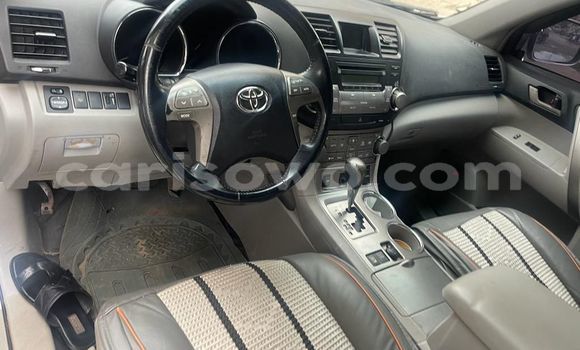 Acheter Occasion Voiture Toyota Highlander Gris à Abomey Calavi, Benin Acheter Occasion Voiture Toyota Highlander Gris à Abomey Calavi, Benin