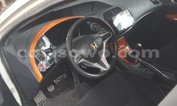 Ra Àlòkù Honda Civic funfun Ọkọ̀ in Cotonou ni Benin