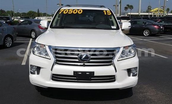 Acheter Occasion Voiture Lexus LX Blanc à Dassa-Zoumé au Benin Acheter Occasion Voiture Lexus LX Blanc à Dassa-Zoumé au Benin
