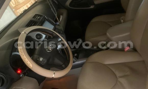 Ra Àlòkù Toyota RAV4 Alawọ ewe Ọkọ̀ in Cotonou ni Benin Ra Àlòkù Toyota RAV4 Alawọ ewe Ọkọ̀ in Cotonou ni Benin