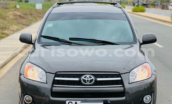 Ra Àlòkù Toyota RAV4 Brown Ọkọ̀ in Abomey Calavi ni Benin