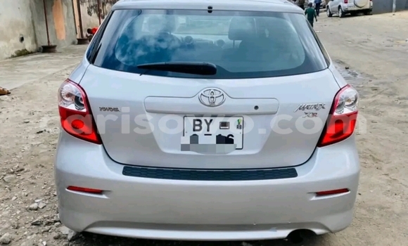 Sayi Na hannu Toyota Matrix Azurfa Mota in Cotonou a Benin