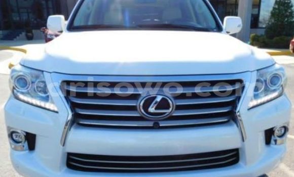 Acheter Occasion Voiture Lexus LX Blanc à Cotonou au Benin Acheter Occasion Voiture Lexus LX Blanc à Cotonou au Benin