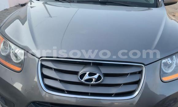 Acheter Occasion Voiture Hyundai Santa Fe Gris à Cotonou, Benin Acheter Occasion Voiture Hyundai Santa Fe Gris à Cotonou, Benin