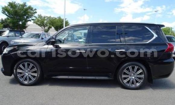 Acheter Import Voiture Lexus LX 570 Noir à Abomey Calavi, Benin Acheter Import Voiture Lexus LX 570 Noir à Abomey Calavi, Benin