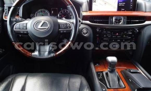 Acheter Import Voiture Lexus LX 570 Noir à Abomey Calavi, Benin Acheter Import Voiture Lexus LX 570 Noir à Abomey Calavi, Benin