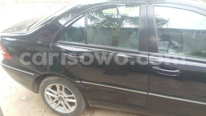 Big with watermark mercedes 4matic 7