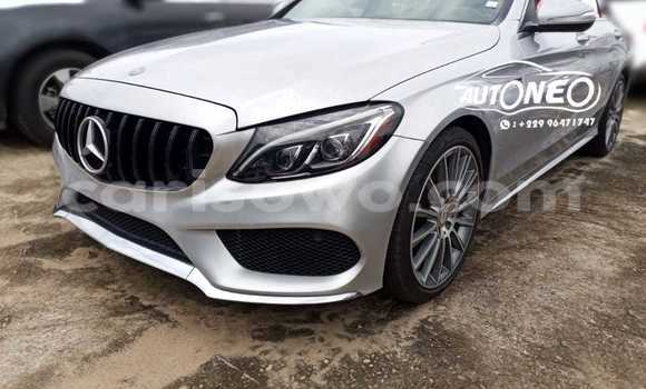 Sayi Na hannu Mercedes-Benz C-klasse AMG Azurfa Mota in Cotonou a Benin Sayi Na hannu Mercedes-Benz C-klasse AMG Azurfa Mota in Cotonou a Benin