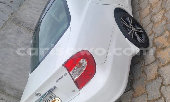 Sayi Na hannu Toyota Camry White Mota in Cotonou a Benin Sayi Na hannu Toyota Camry White Mota in Cotonou a Benin