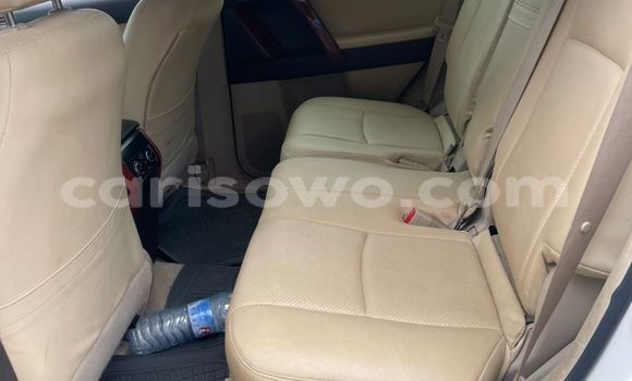 Sayi Na hannu Toyota Land Cruiser Prado White Mota in Cotonou a Benin Sayi Na hannu Toyota Land Cruiser Prado White Mota in Cotonou a Benin