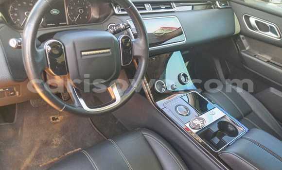 Ra Àlòkù Land Rover Range Rover Velar Black Ọkọ̀ in Cotonou ni Benin Ra Àlòkù Land Rover Range Rover Velar Black Ọkọ̀ in Cotonou ni Benin