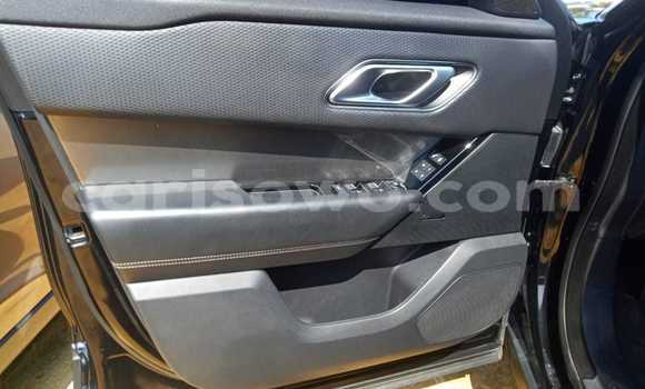Ra Àlòkù Land Rover Range Rover Velar Black Ọkọ̀ in Cotonou ni Benin Ra Àlòkù Land Rover Range Rover Velar Black Ọkọ̀ in Cotonou ni Benin