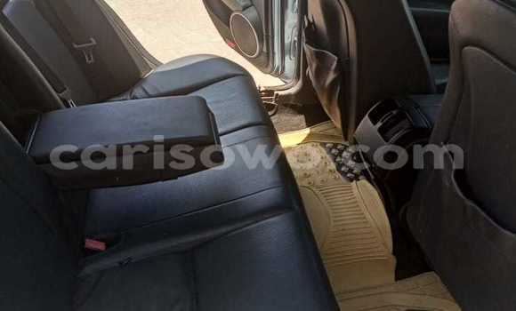 Sayi Na hannu Mercedes Viano White Mota in Cotonou a Benin Sayi Na hannu Mercedes Viano White Mota in Cotonou a Benin