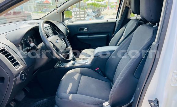 Ra Àlòkù Ford Edge funfun Ọkọ̀ in Cotonou ni Benin Ra Àlòkù Ford Edge funfun Ọkọ̀ in Cotonou ni Benin