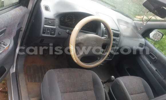 Ra Àlòkù Toyota Picnic Silver Ọkọ̀ in Cotonou ni Benin Ra Àlòkù Toyota Picnic Silver Ọkọ̀ in Cotonou ni Benin