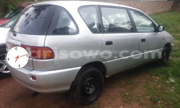 Ra Àlòkù Toyota Picnic Silver Ọkọ̀ in Cotonou ni Benin Ra Àlòkù Toyota Picnic Silver Ọkọ̀ in Cotonou ni Benin