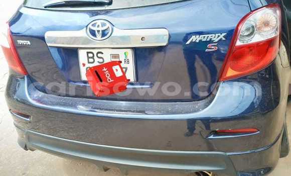 Acheter Occasion Voiture Toyota Matrix Bleu à Cotonou, Benin Acheter Occasion Voiture Toyota Matrix Bleu à Cotonou, Benin