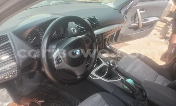 Sayi Na hannu BMW 1-Series Green Mota in Cotonou a Benin Sayi Na hannu BMW 1-Series Green Mota in Cotonou a Benin