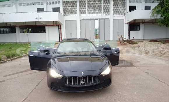 Ra Àlòkù Maserati Ghibli Black Ọkọ̀ in Cotonou ni Benin