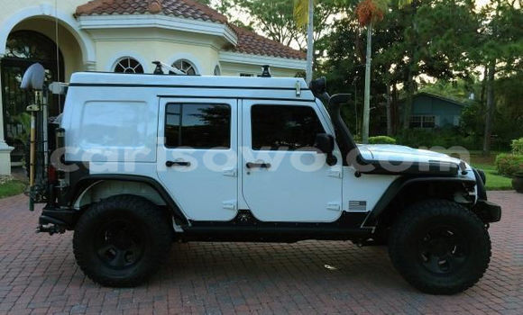 Acheter Occasion Voiture Jeep Liberty Blanc à Savalou, Benin Acheter Occasion Voiture Jeep Liberty Blanc à Savalou, Benin
