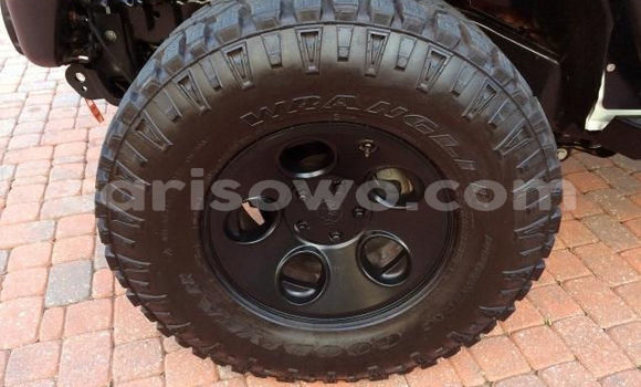 Acheter Occasion Voiture Jeep Liberty Blanc à Savalou, Benin Acheter Occasion Voiture Jeep Liberty Blanc à Savalou, Benin