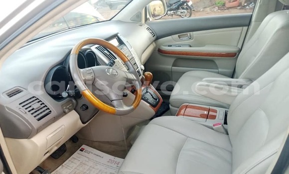 Acheter Occasion Voiture Toyota Corolla Gris à Porto Novo, Benin Acheter Occasion Voiture Toyota Corolla Gris à Porto Novo, Benin