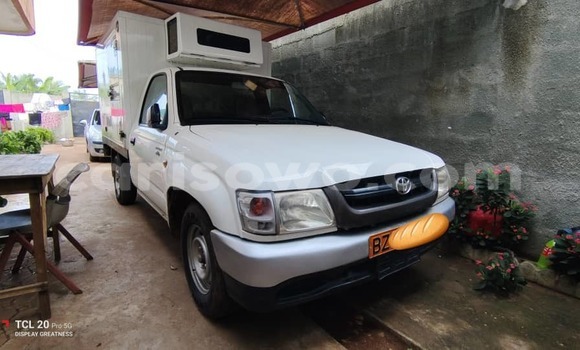 Acheter Occasion Voiture Toyota Hilux Blanc à Cotonou, Benin Acheter Occasion Voiture Toyota Hilux Blanc à Cotonou, Benin