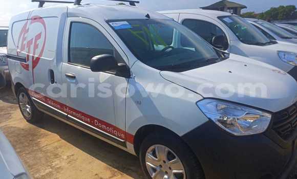 Acheter Occasion Voiture Dacia Dokker Blanc à Cotonou, Benin Acheter Occasion Voiture Dacia Dokker Blanc à Cotonou, Benin