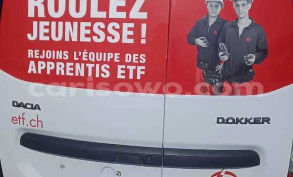 Acheter Occasion Voiture Dacia Dokker Blanc à Cotonou, Benin Acheter Occasion Voiture Dacia Dokker Blanc à Cotonou, Benin