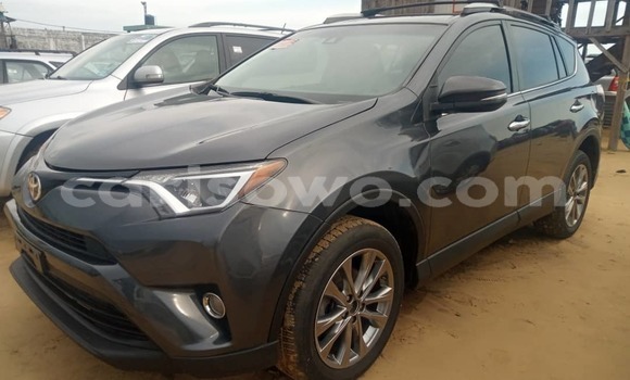 Acheter Occasion Voiture Toyota RAV4 Autre à Cotonou, Benin Acheter Occasion Voiture Toyota RAV4 Autre à Cotonou, Benin