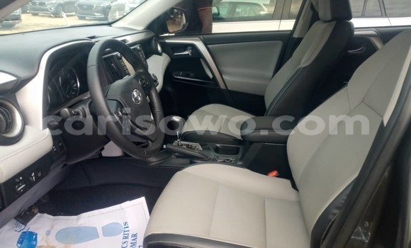 Acheter Occasion Voiture Toyota RAV4 Autre à Cotonou, Benin Acheter Occasion Voiture Toyota RAV4 Autre à Cotonou, Benin