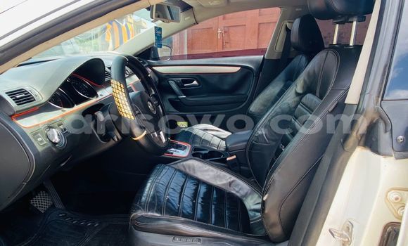 Buy Used Volkswagen Passat CC White Car in Abomey Calavi in Benign Buy Used Volkswagen Passat CC White Car in Abomey Calavi in Benign
