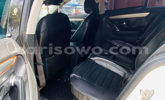 Buy Used Volkswagen Passat CC White Car in Abomey Calavi in Benign Buy Used Volkswagen Passat CC White Car in Abomey Calavi in Benign