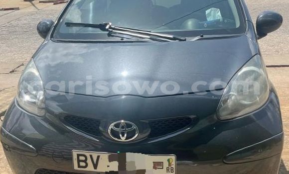 Ra Àlòkù Toyota Aygo Black Ọkọ̀ in Abomey Calavi ni Benin