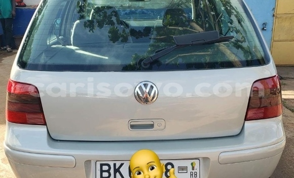 Sayi Na hannu Volkswagen Golf Azurfa Mota in Porto Novo a Benin