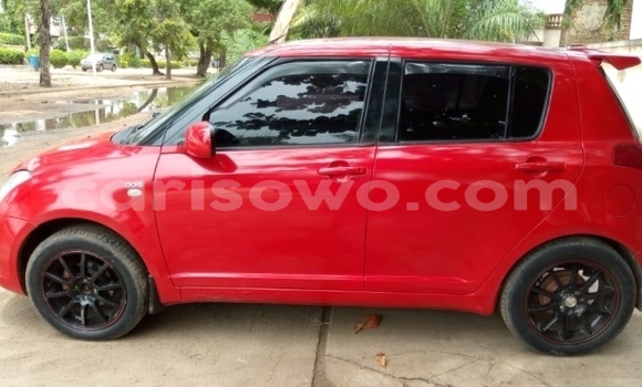 Acheter Occasion Voiture Suzuki Swift Rouge à Cotonou, Benin Acheter Occasion Voiture Suzuki Swift Rouge à Cotonou, Benin