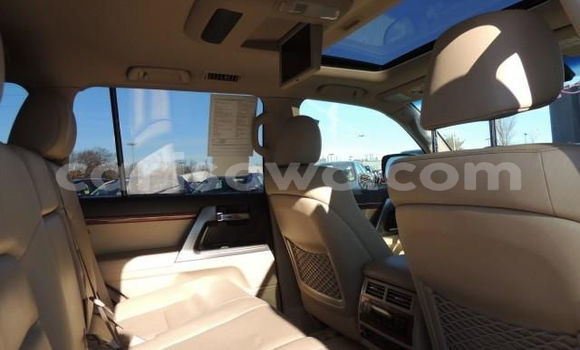 Acheter Occasion Voiture Toyota Land Cruiser Blanc à Cotonou, Benin Acheter Occasion Voiture Toyota Land Cruiser Blanc à Cotonou, Benin