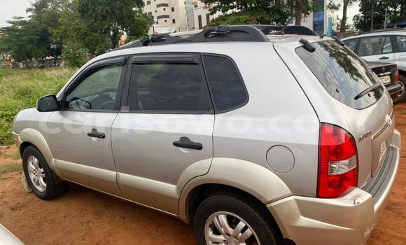 Ra Àlòkù Hyundai Tucson Silver Ọkọ̀ in Abomey Calavi ni Benin Ra Àlòkù Hyundai Tucson Silver Ọkọ̀ in Abomey Calavi ni Benin