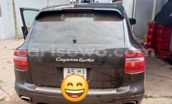 Sayi Na hannu Porsche Cayenne Brown Mota in Porto Novo a Benin