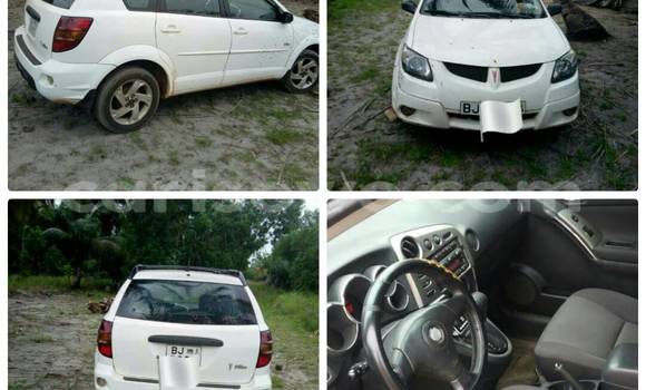 Sayi Na hannu Pontiac Vibe White Mota in Cotonou a Benin