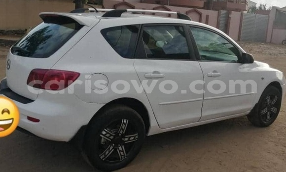 Sayi Na hannu Mazda 3 White Mota in Cotonou a Benin Sayi Na hannu Mazda 3 White Mota in Cotonou a Benin