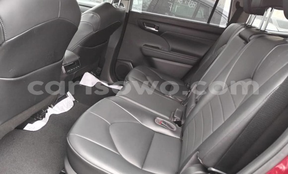 Acheter Occasion Voiture Toyota Highlander Rouge à Cotonou, Benin Acheter Occasion Voiture Toyota Highlander Rouge à Cotonou, Benin