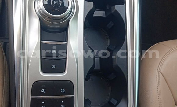 Ra Àlòkù Ford Explorer funfun Ọkọ̀ in Cotonou ni Benin Ra Àlòkù Ford Explorer funfun Ọkọ̀ in Cotonou ni Benin